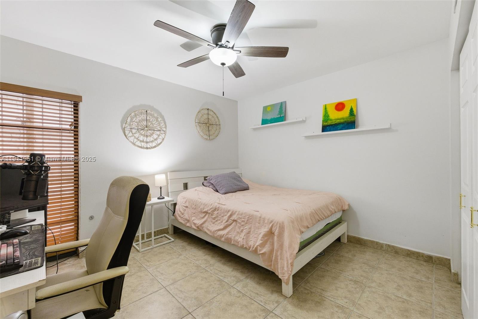 MIAMI LAKES WINDMILL GATE - Residential