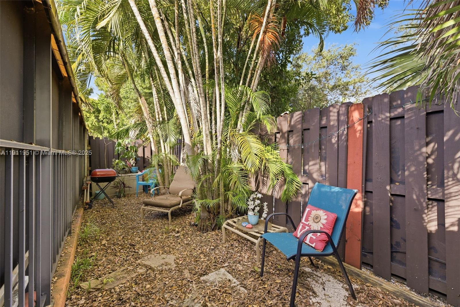 MIAMI LAKES WINDMILL GATE - Residential