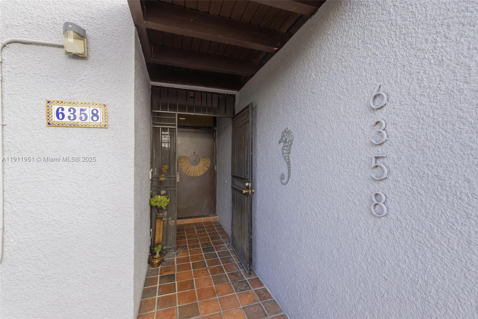 MIAMI LAKES WINDMILL GATE - Residential