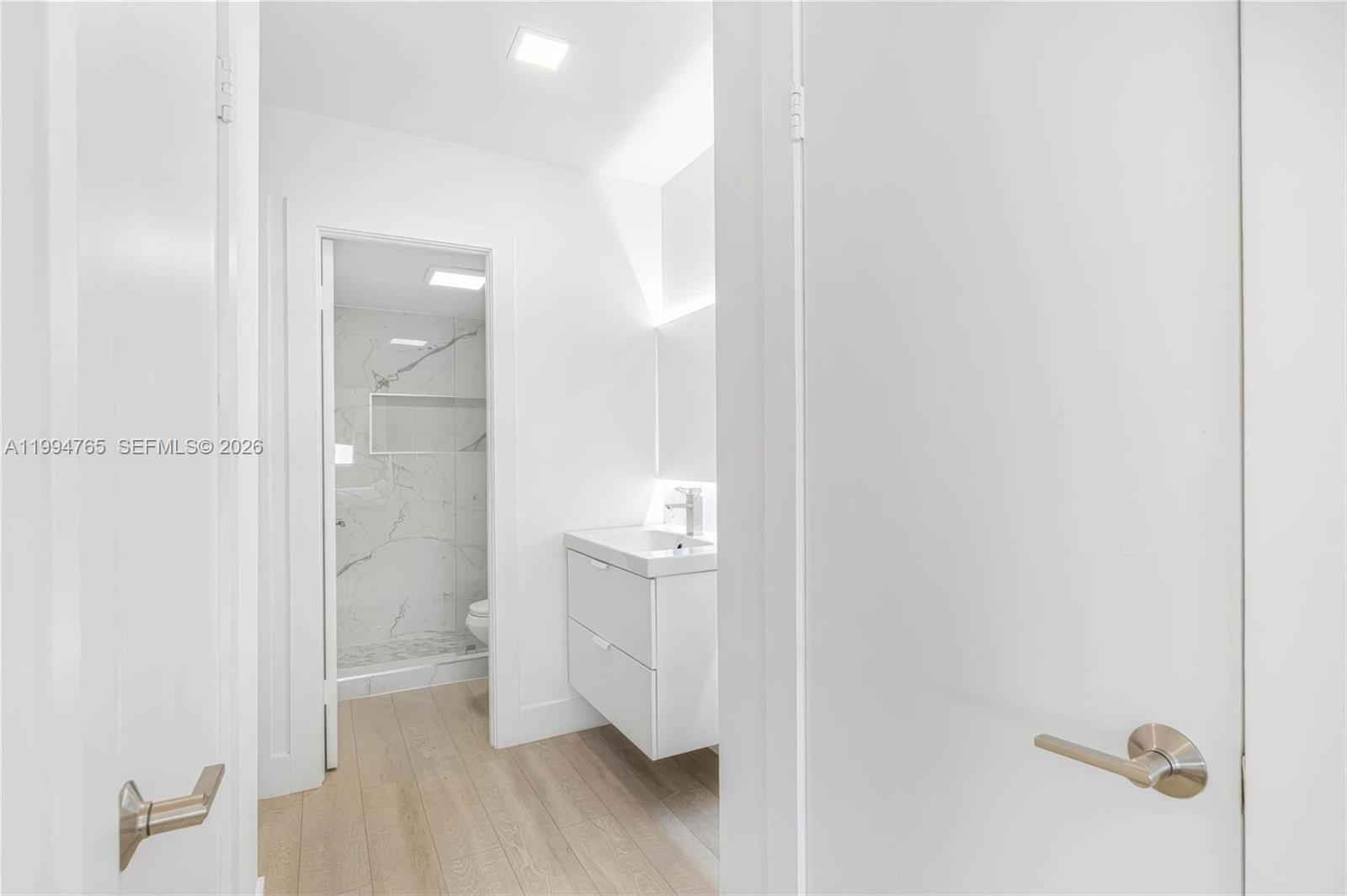 ISLAND TERRACE CONDO - Residential