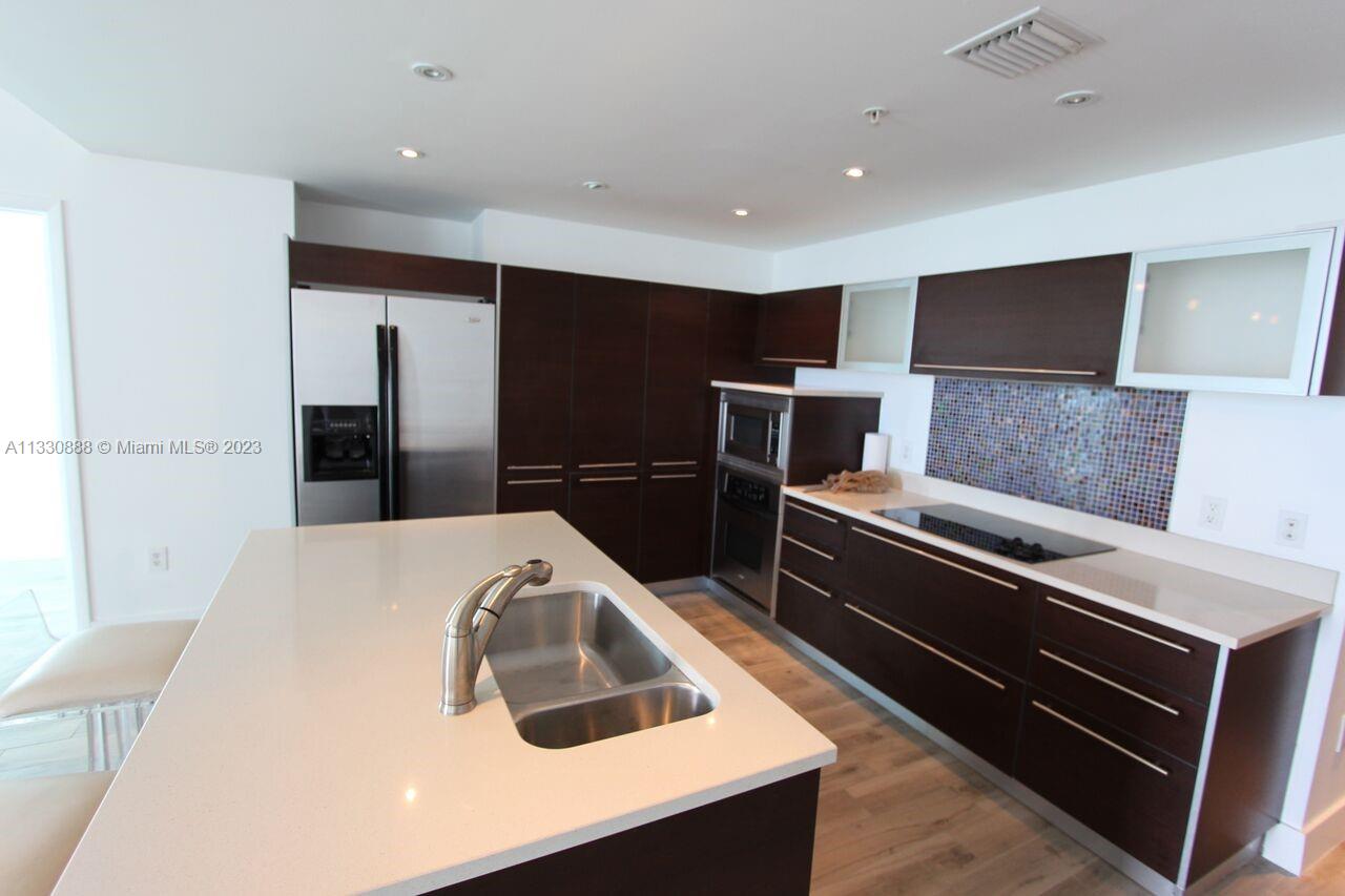 QUANTUM ON THE BAY CONDO - Residential Lease