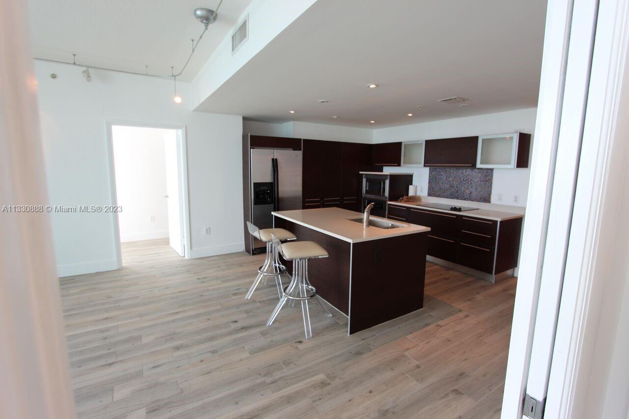 QUANTUM ON THE BAY CONDO - Residential Lease