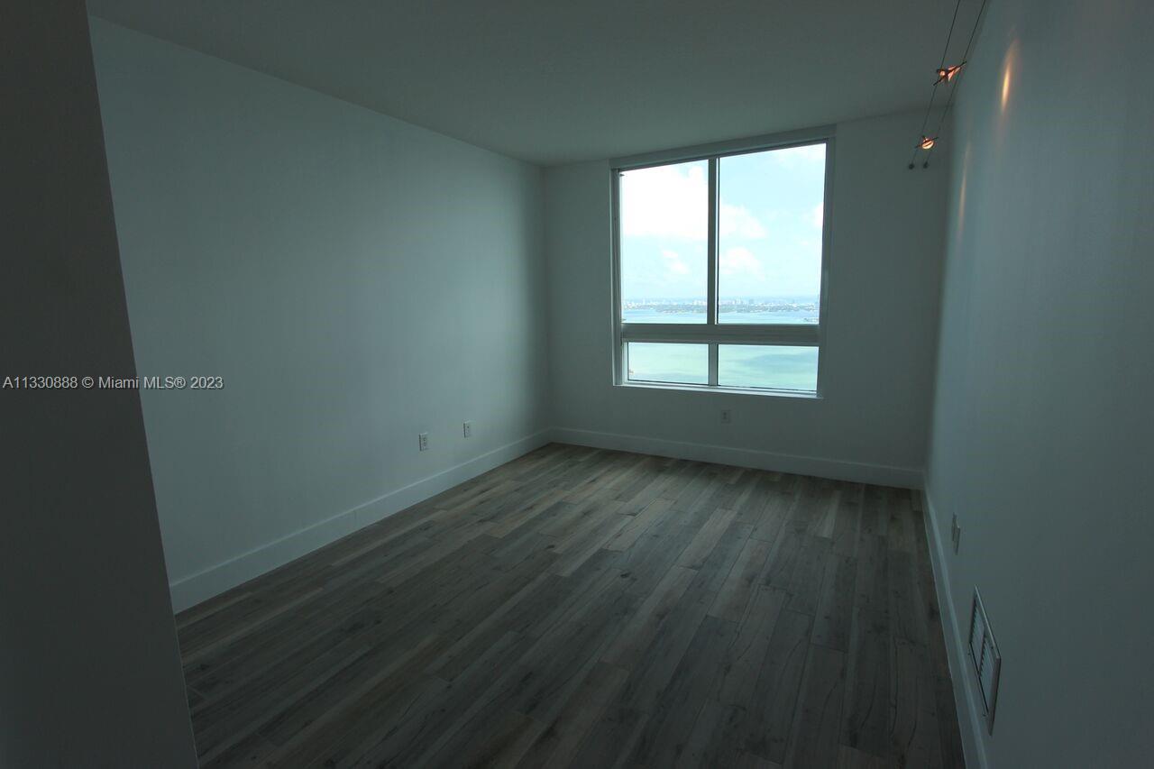 QUANTUM ON THE BAY CONDO - Residential Lease
