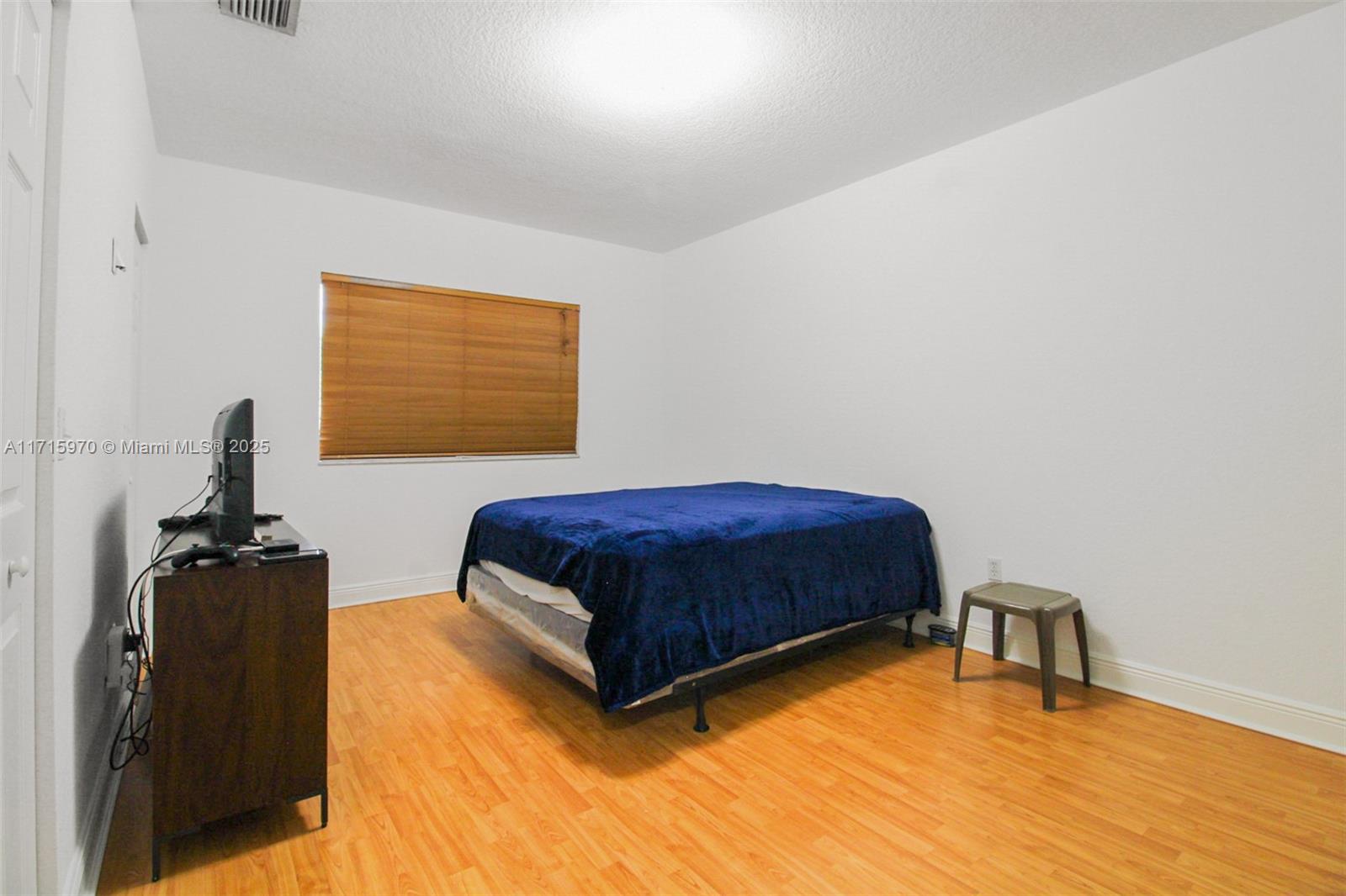 KINGS POINT COMMERCIAL PA - Residential