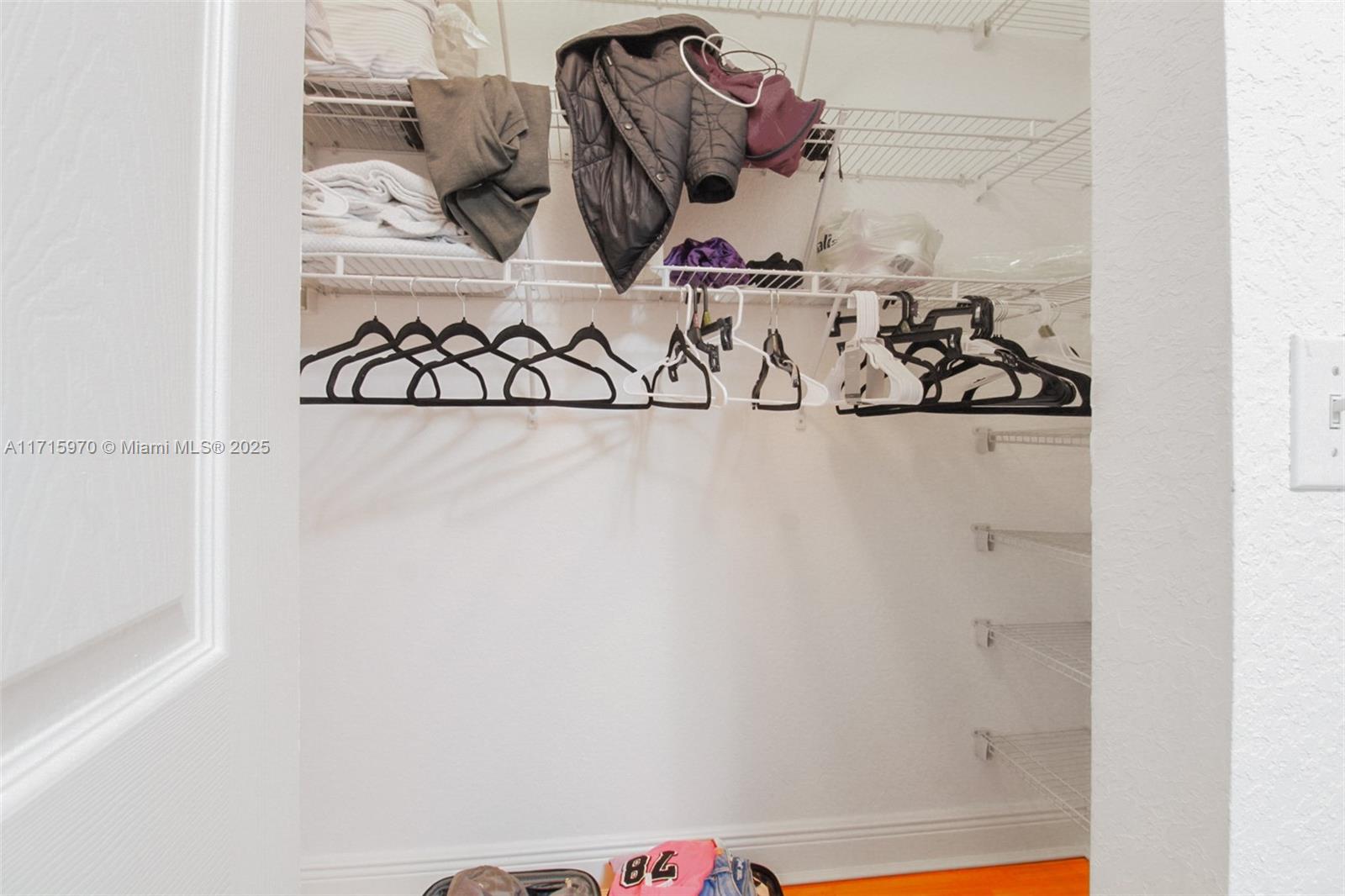 KINGS POINT COMMERCIAL PA - Residential