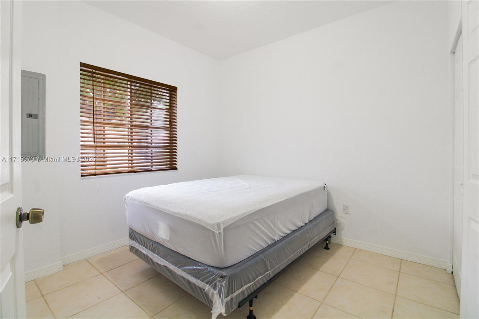 KINGS POINT COMMERCIAL PA - Residential