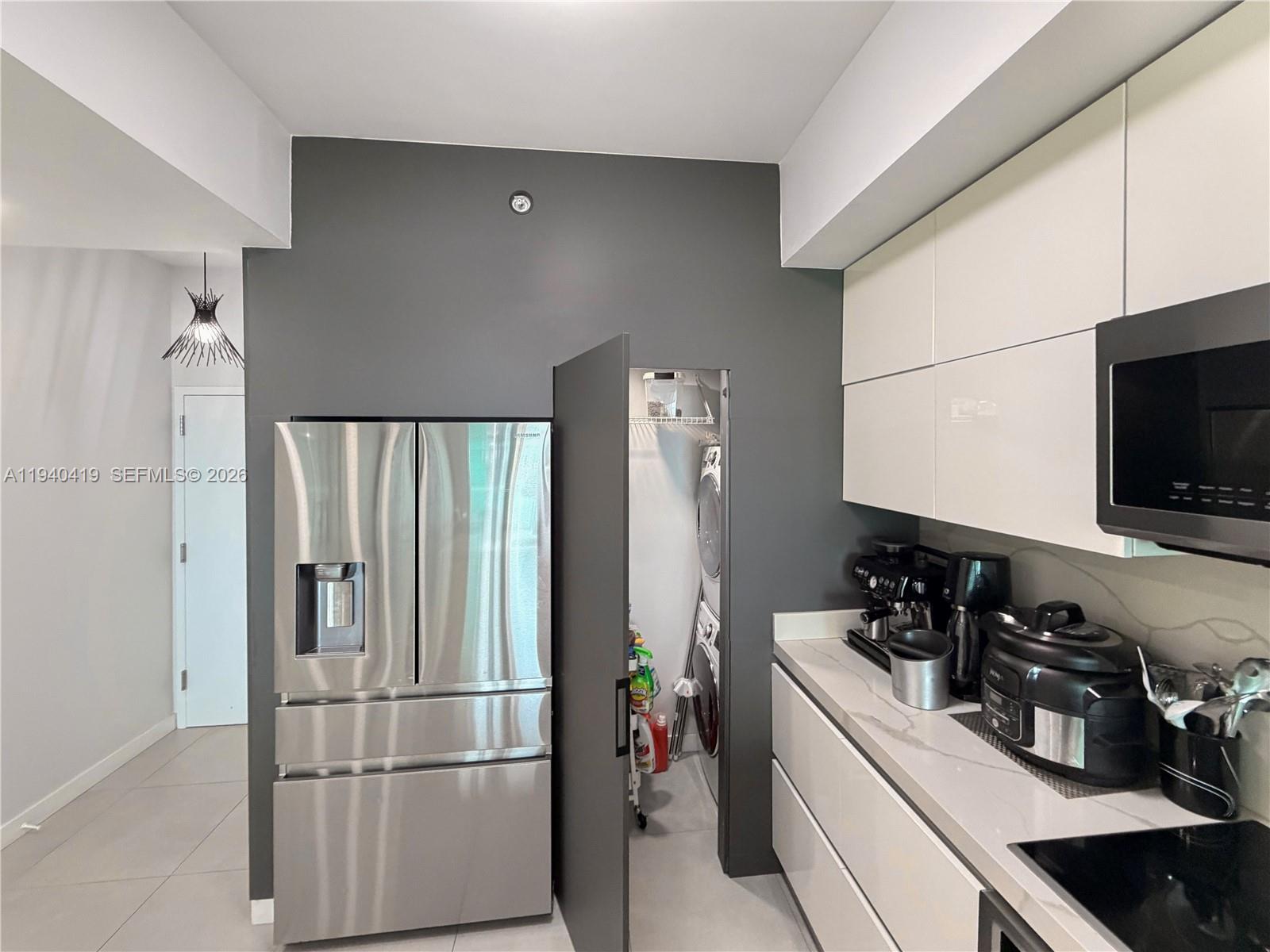 BRICKELL ON THE RIVER N T - Residential Lease