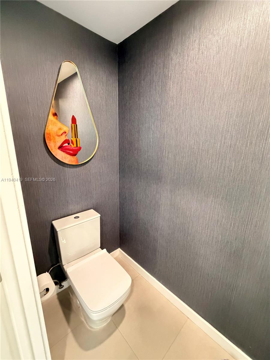 BRICKELL ON THE RIVER N T - Residential Lease