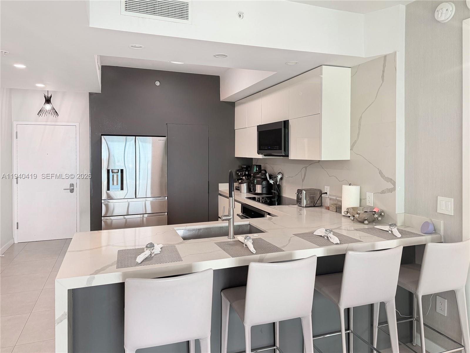 BRICKELL ON THE RIVER N T - Residential Lease