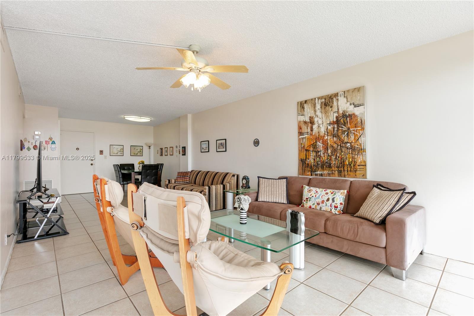 DESOTO PARK CONDO - Residential Lease
