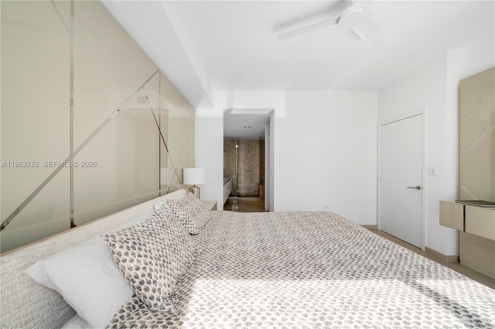 RISE CONDO - Residential