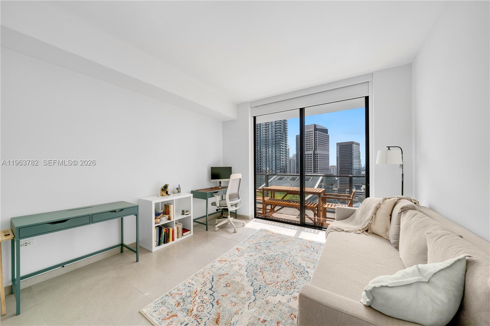 RISE CONDO - Residential