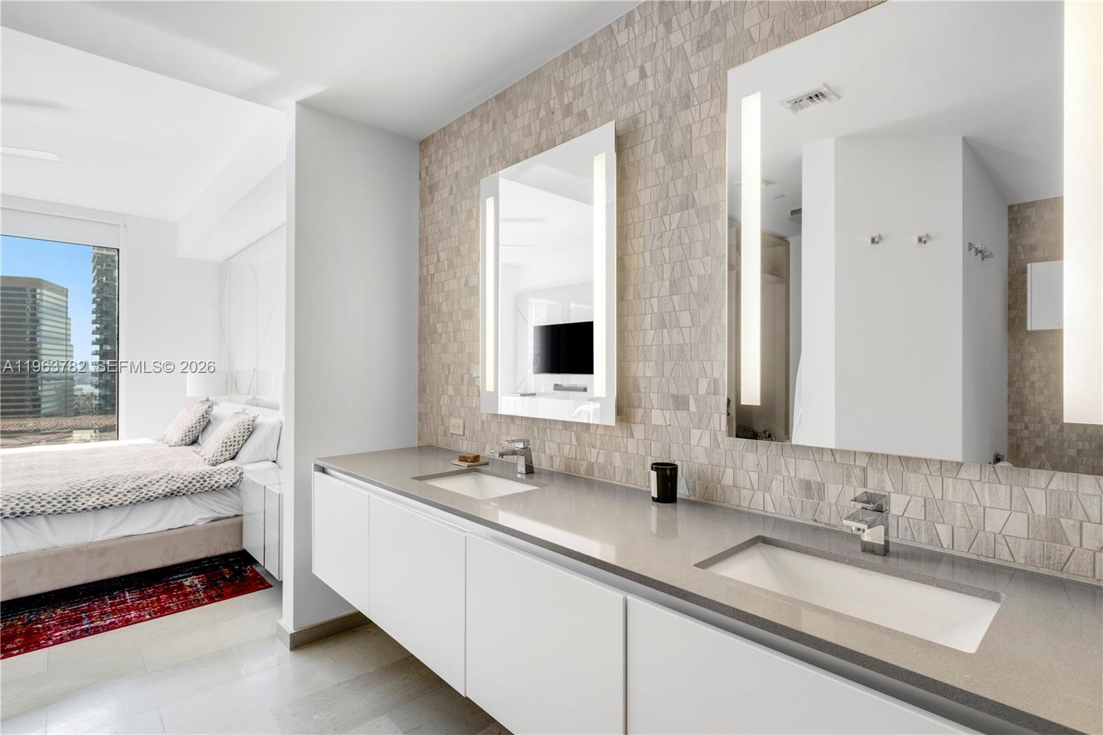 RISE CONDO - Residential