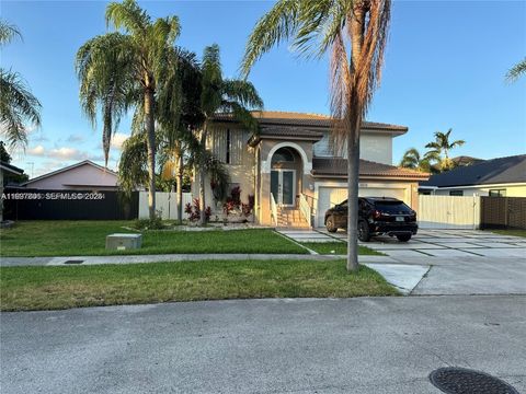 20219 SW 85th Pl Cutler Bay FL 33189