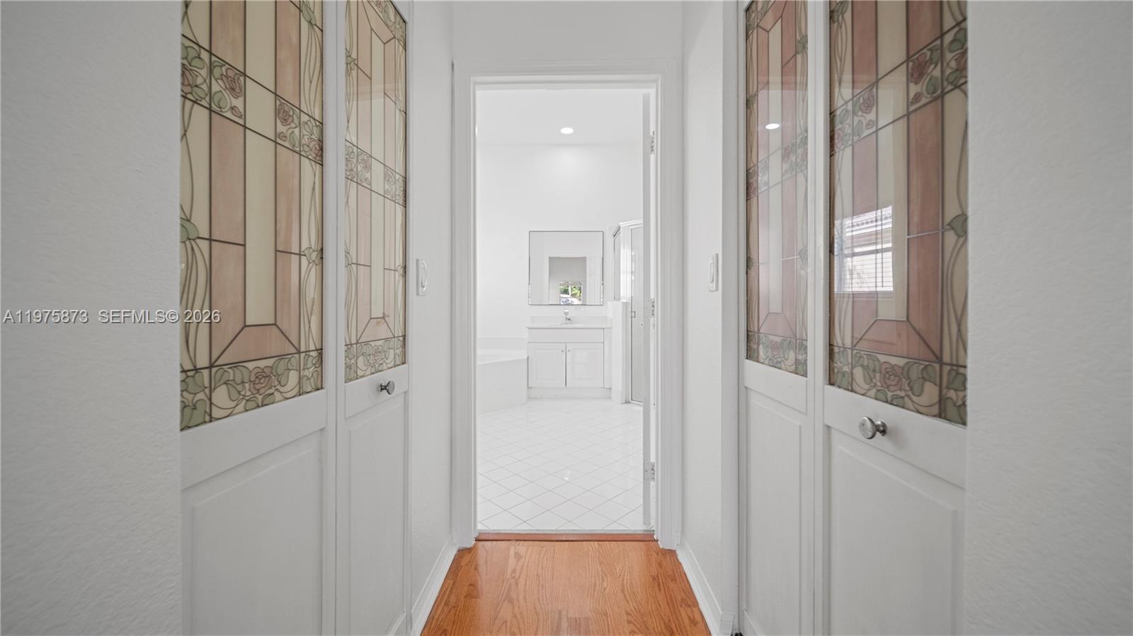 DIAMOND CAY - Residential Lease