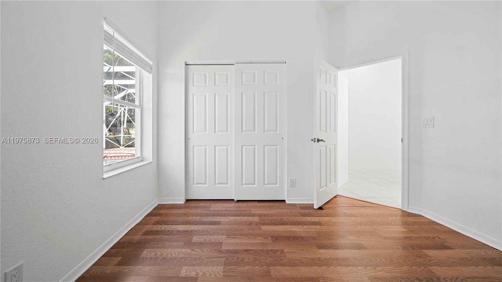 DIAMOND CAY - Residential Lease