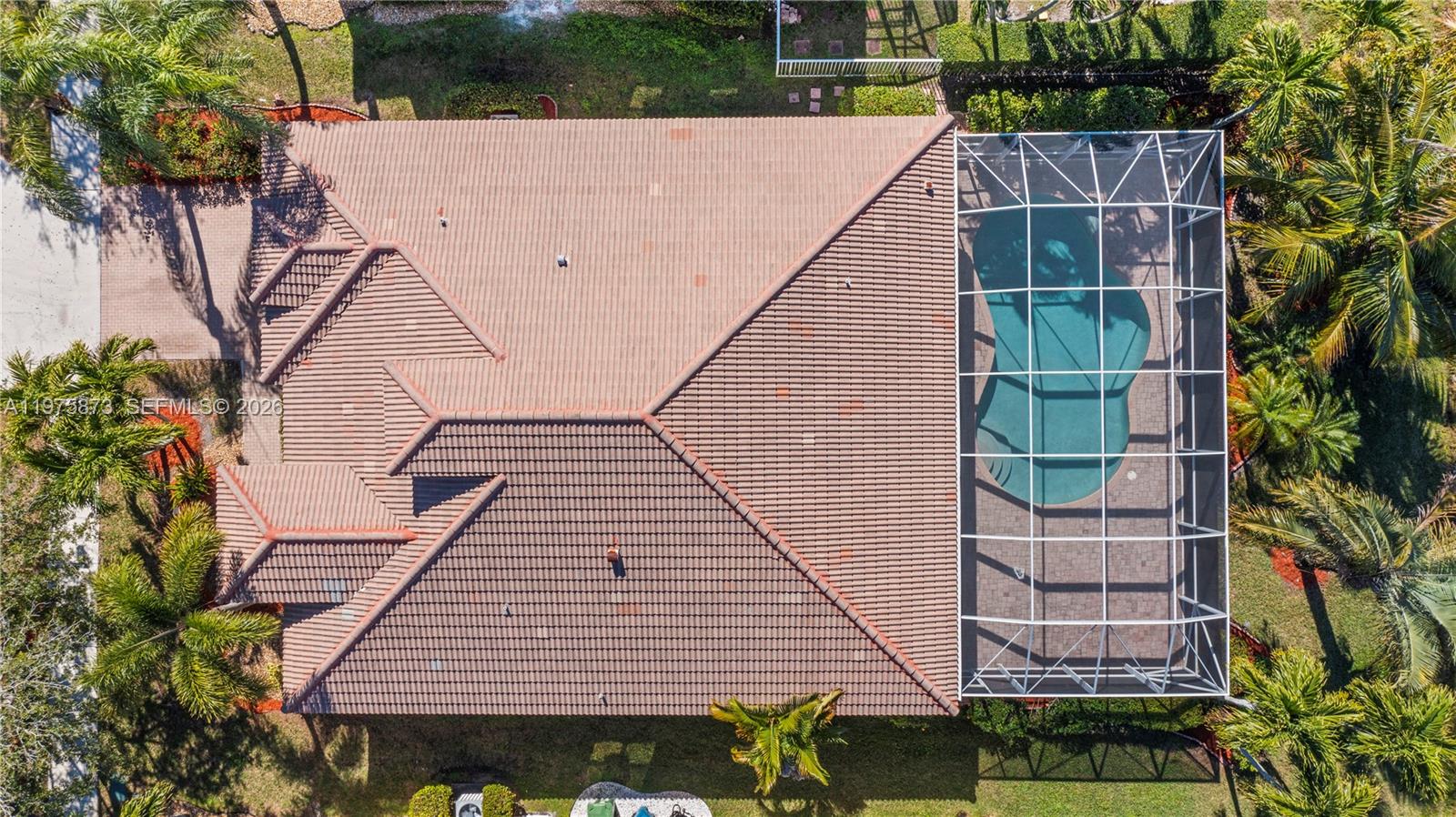 DIAMOND CAY - Residential Lease