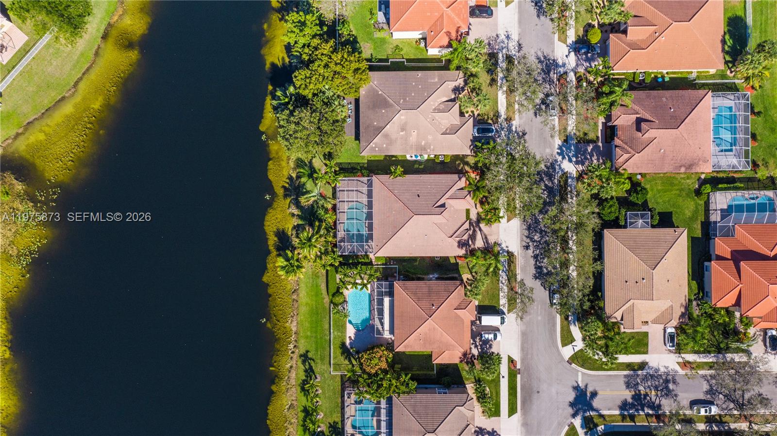 DIAMOND CAY - Residential Lease