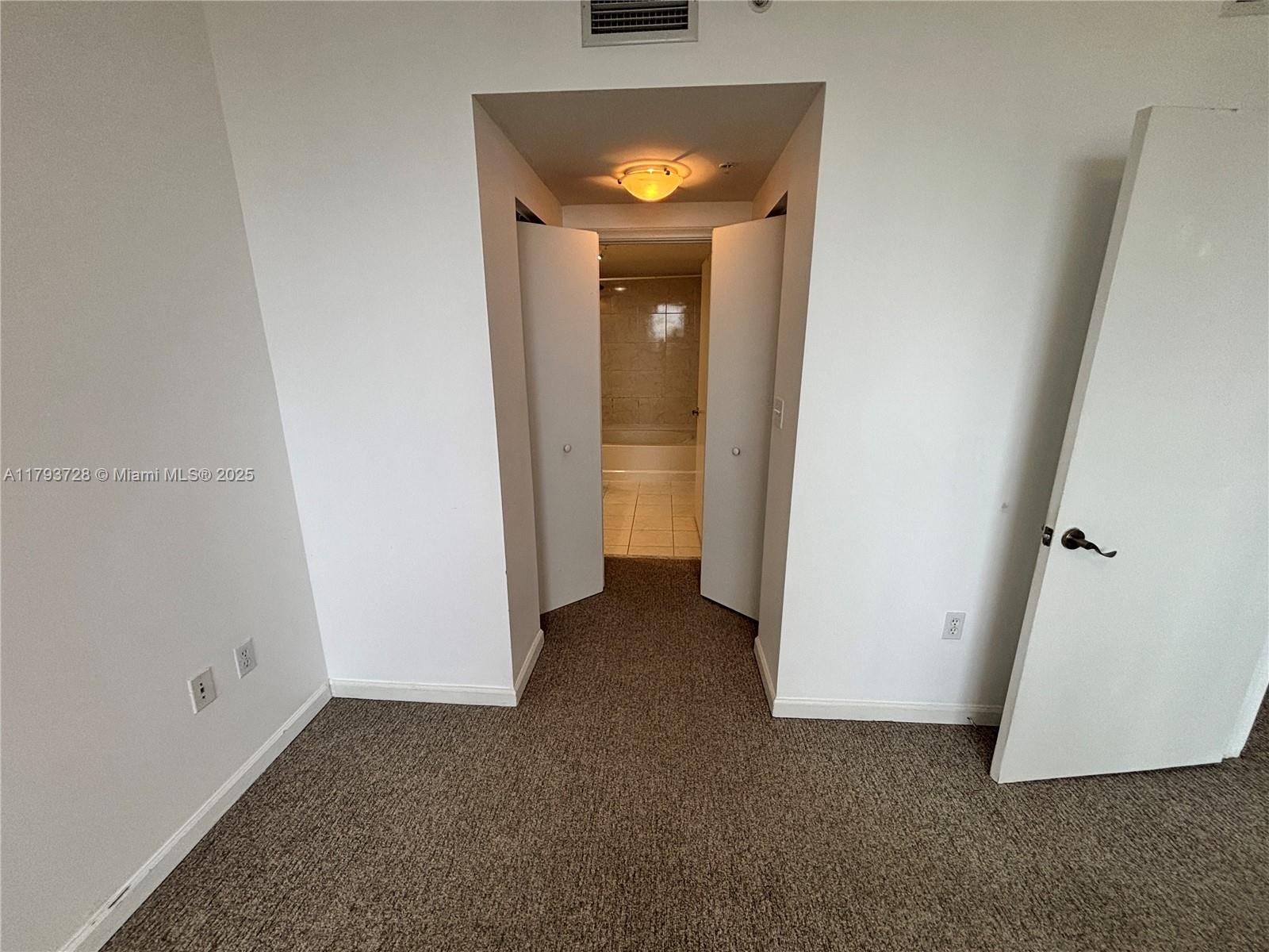 VENTURE AT AVENTURA WEST - Residential