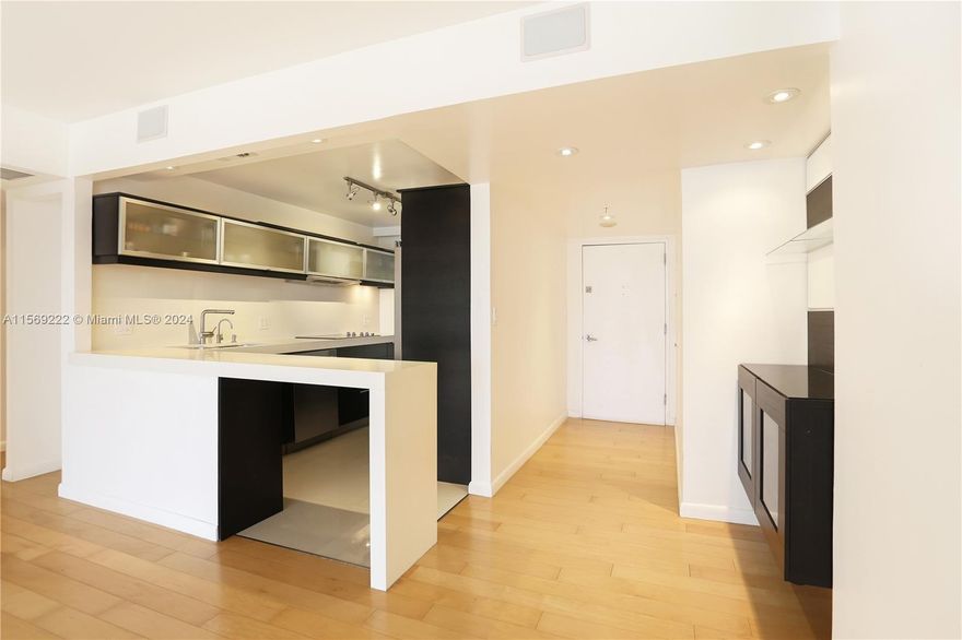 Experience tranquility in every corner of this meticulously crafted condo, where modern elegance seamlessly blends with the beauty of nature and the outstanding Aventura views. Don't miss out on this 20th floor open space 2/2 unit with TWO separate balconies. Unit has been upgraded easy to show.