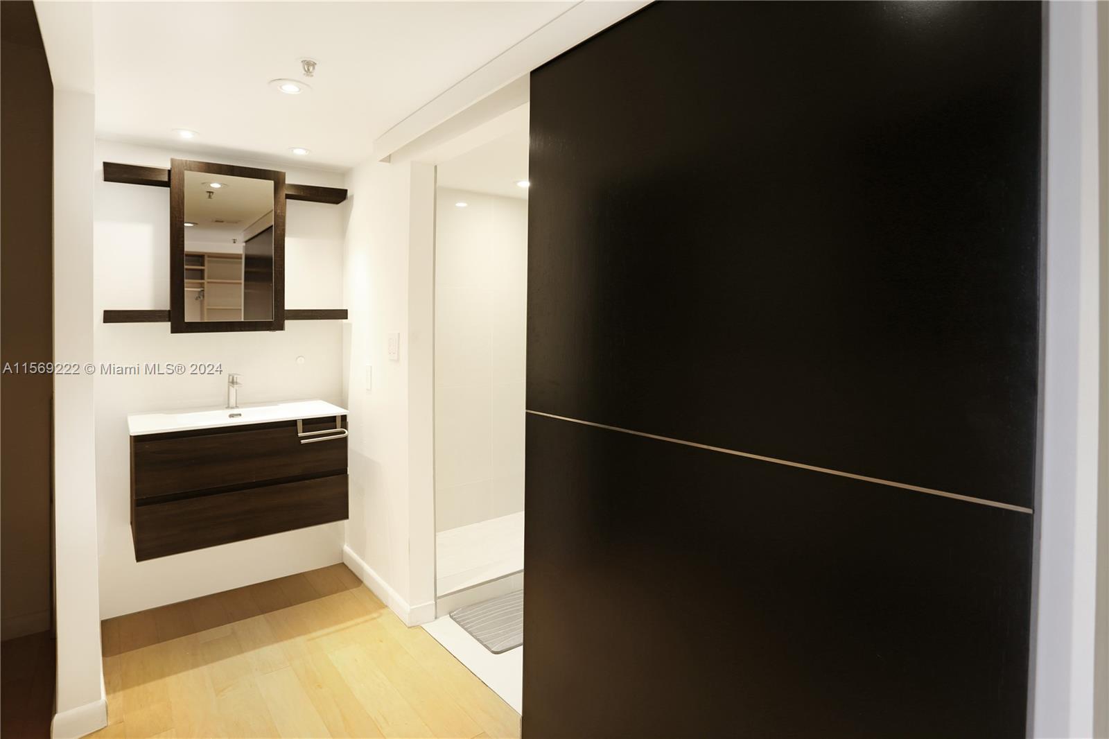 WATERVIEW CONDO - Residential