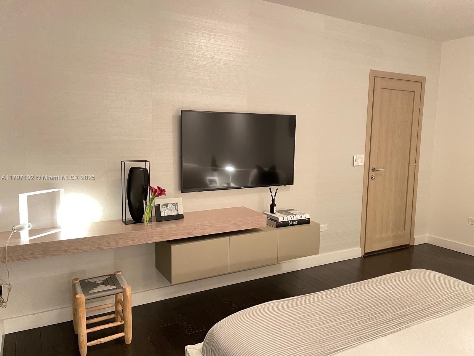 801 Brickell Key Blvd 2609