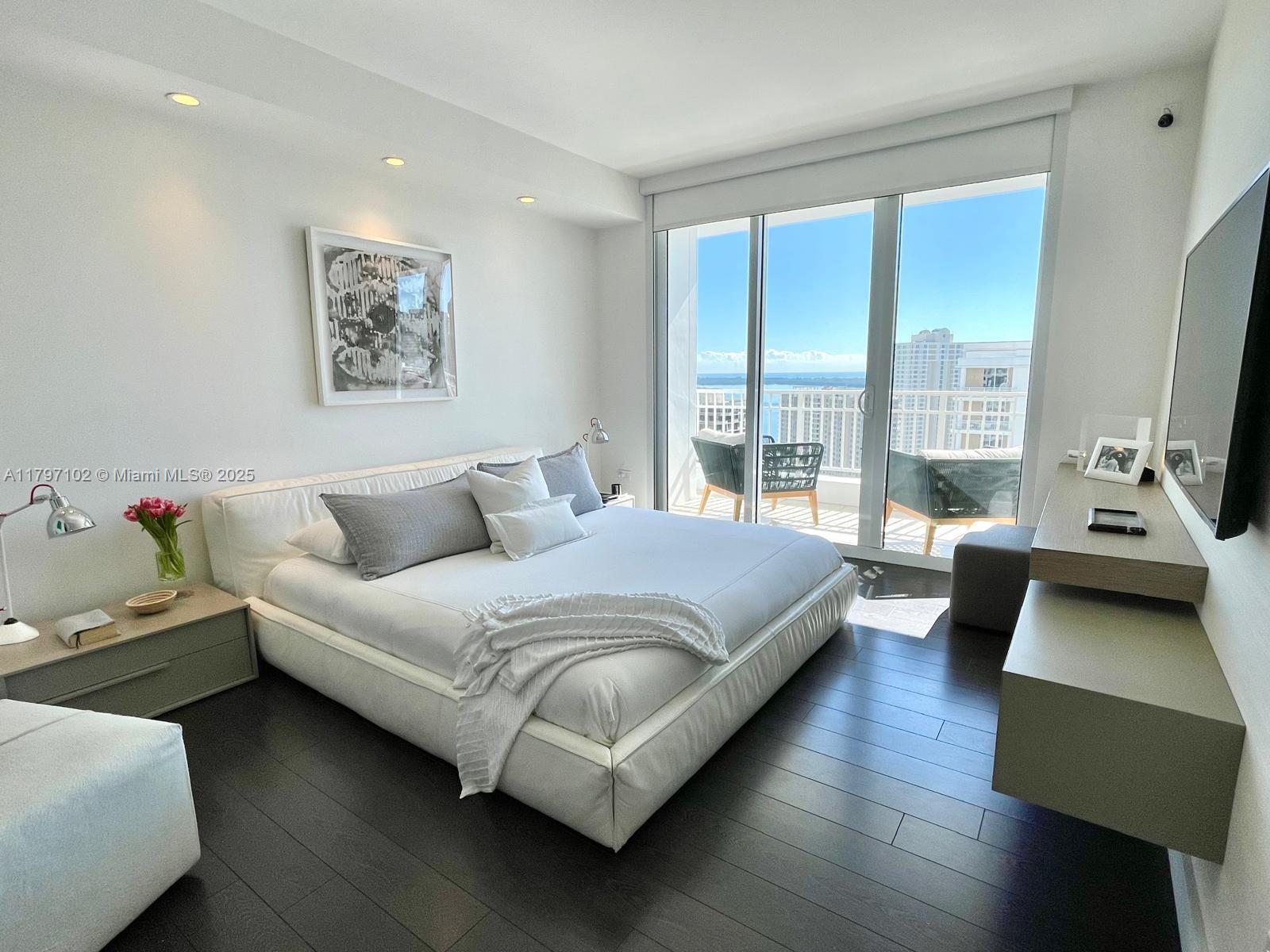 801 Brickell Key Blvd 2609