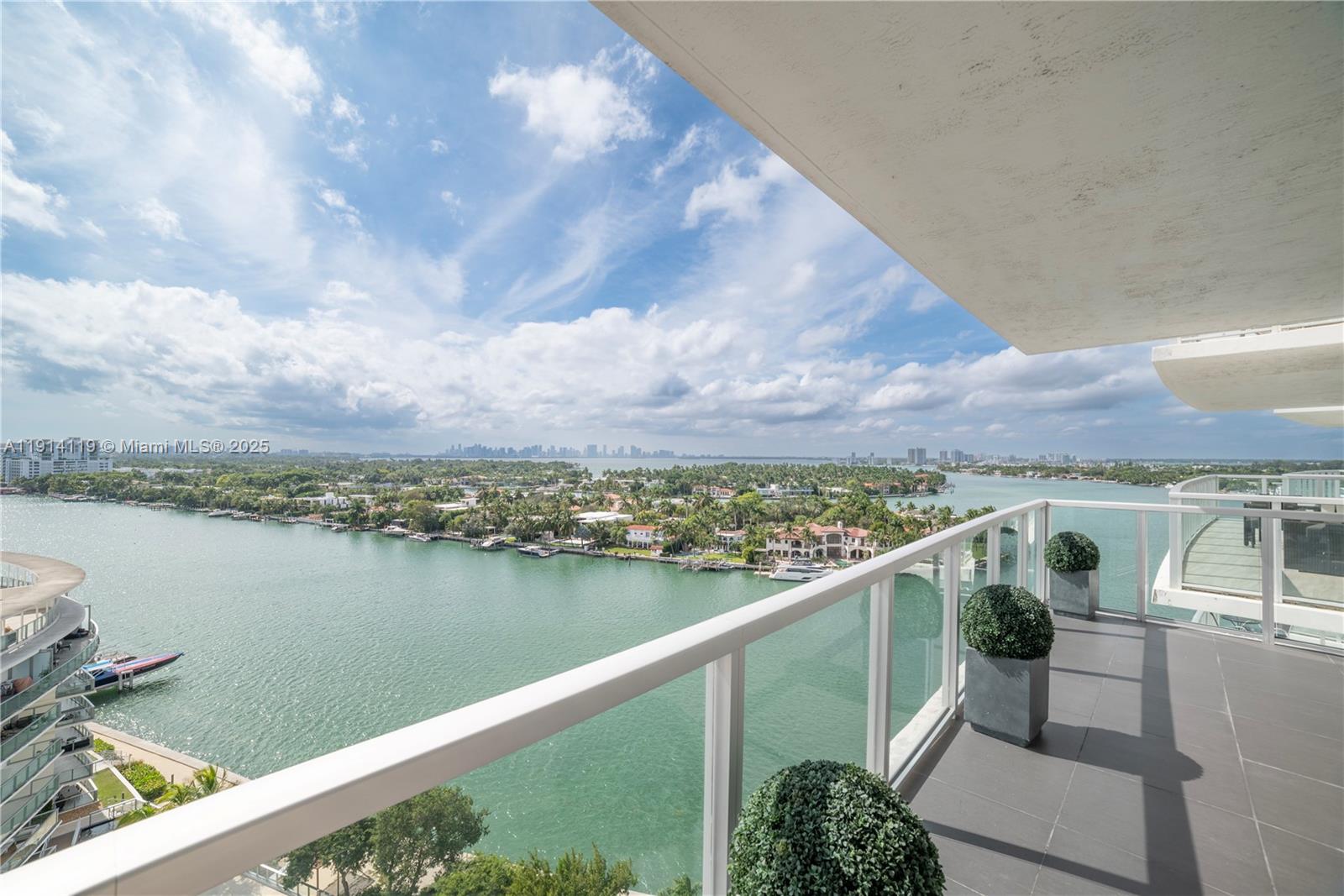 EDEN HOUSE CONDO - Residential Lease