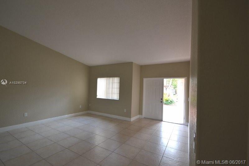 ROYAL GARDEN ESTATES - Residential Lease