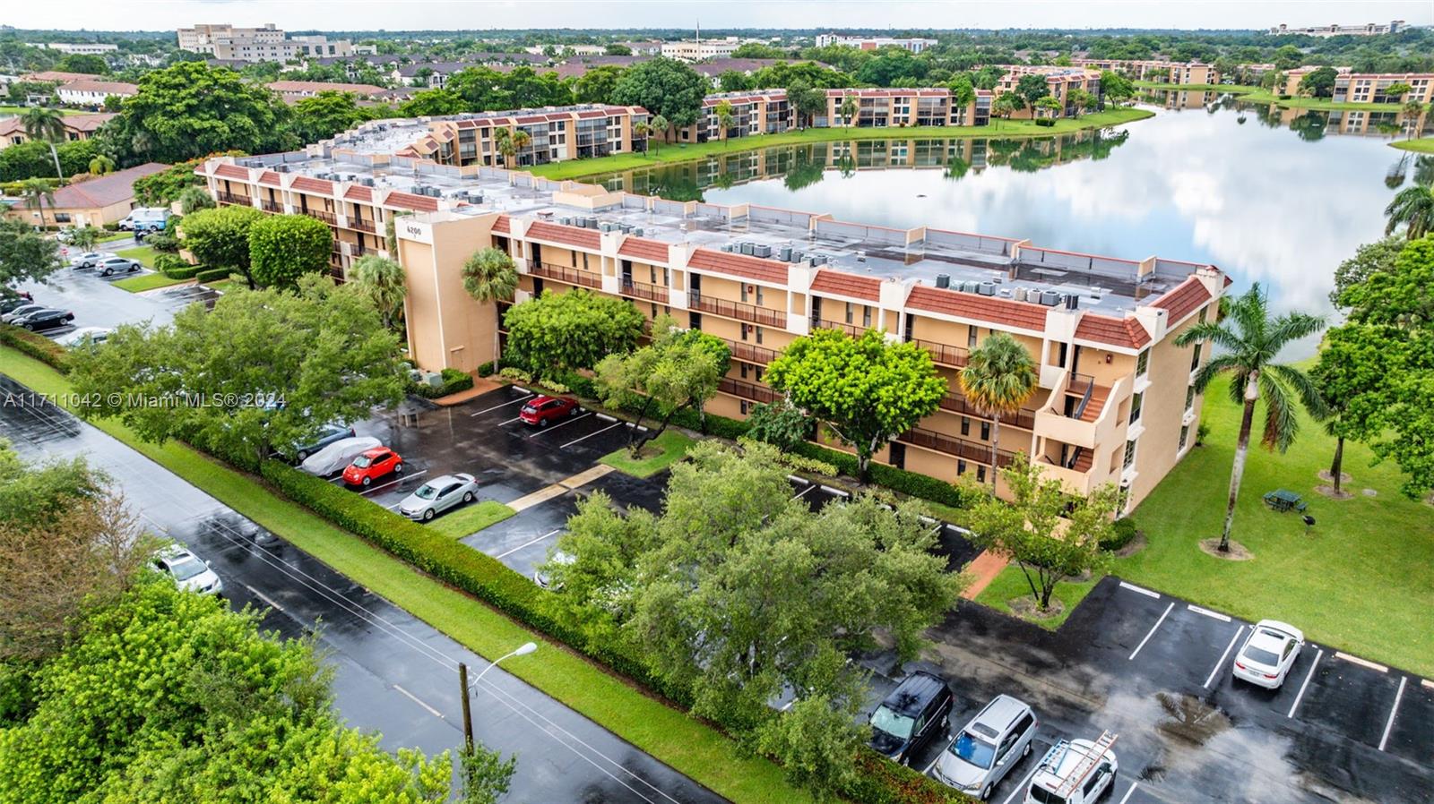 Rental Property at 6219 Coral Lake Dr 207, Margate, Broward County, Florida - Bedrooms: 2 
Bathrooms: 2  - $1,900 MO.