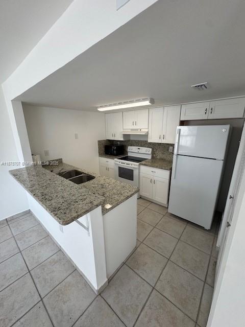 GABLES POINT III CONDO - Residential Lease