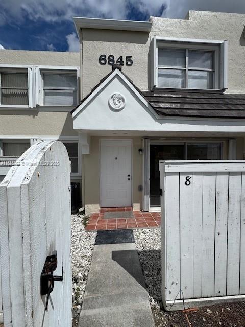 GABLES POINT III CONDO - Residential Lease