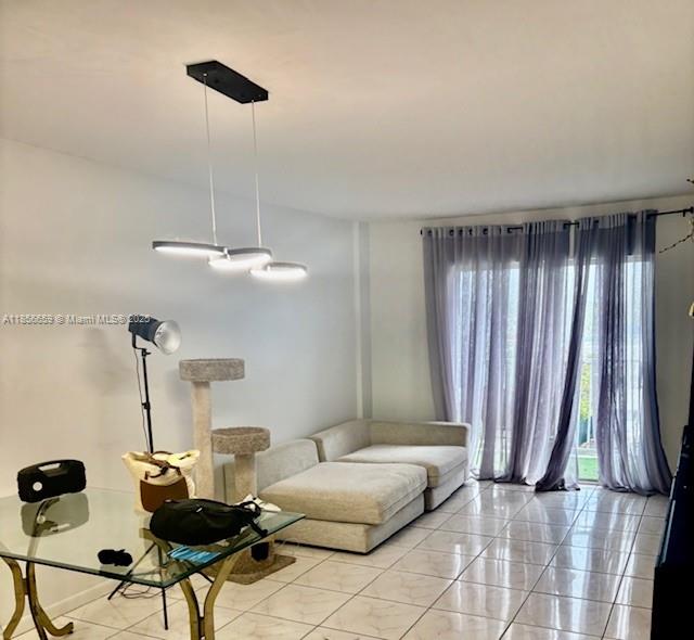 Remodeled unit, wh open kitchen, white floors, very well located close to everything.
