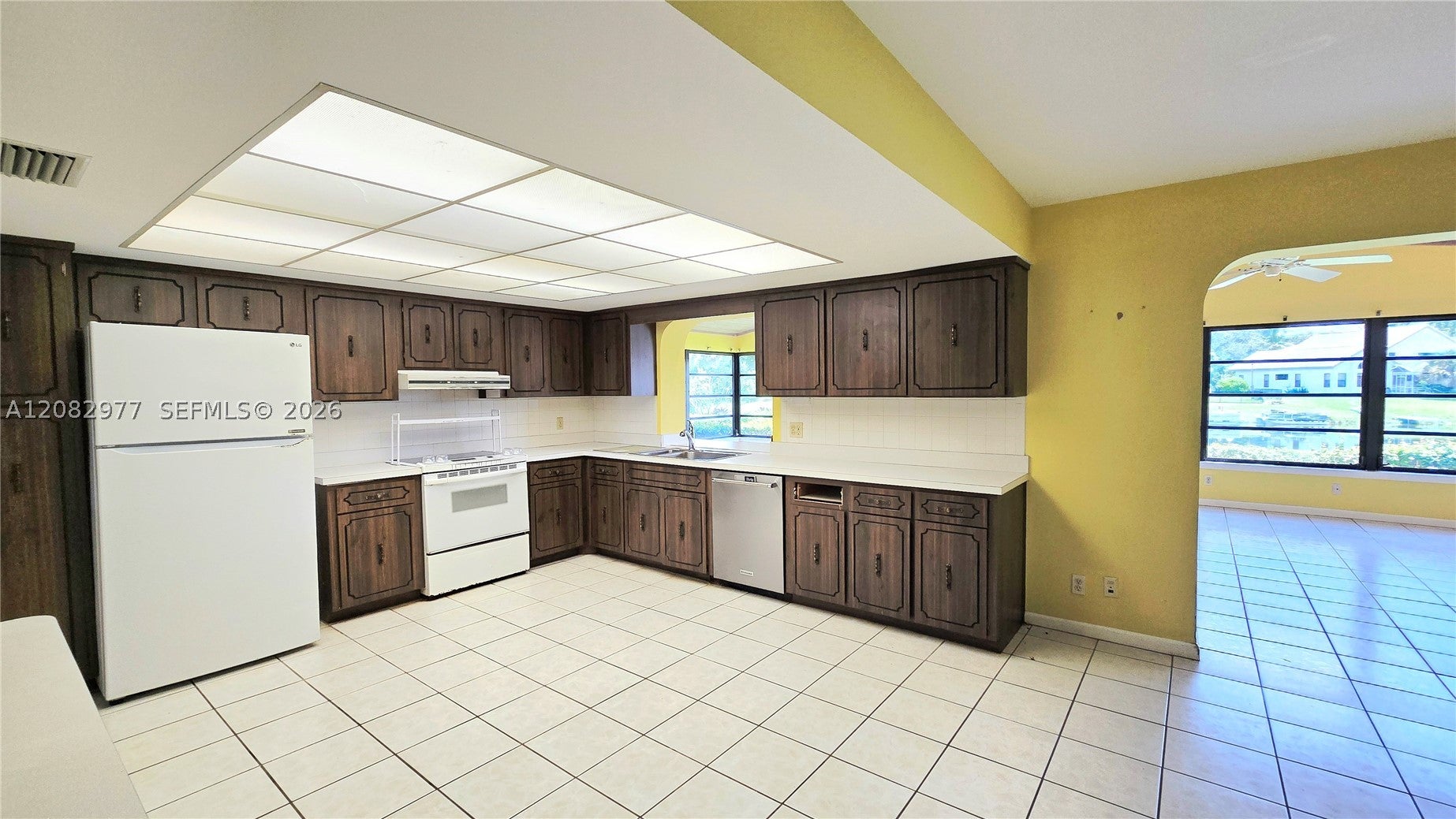 12724 Westport Cir