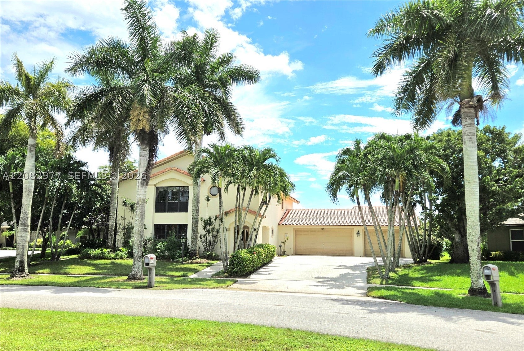 12724 Westport Cir