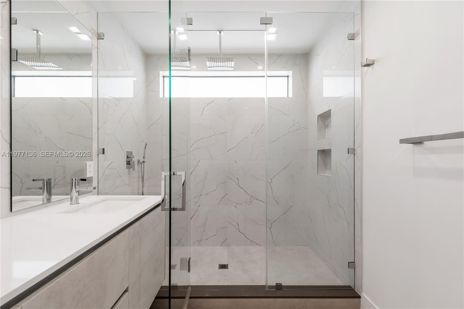 PALMHURST - Residential