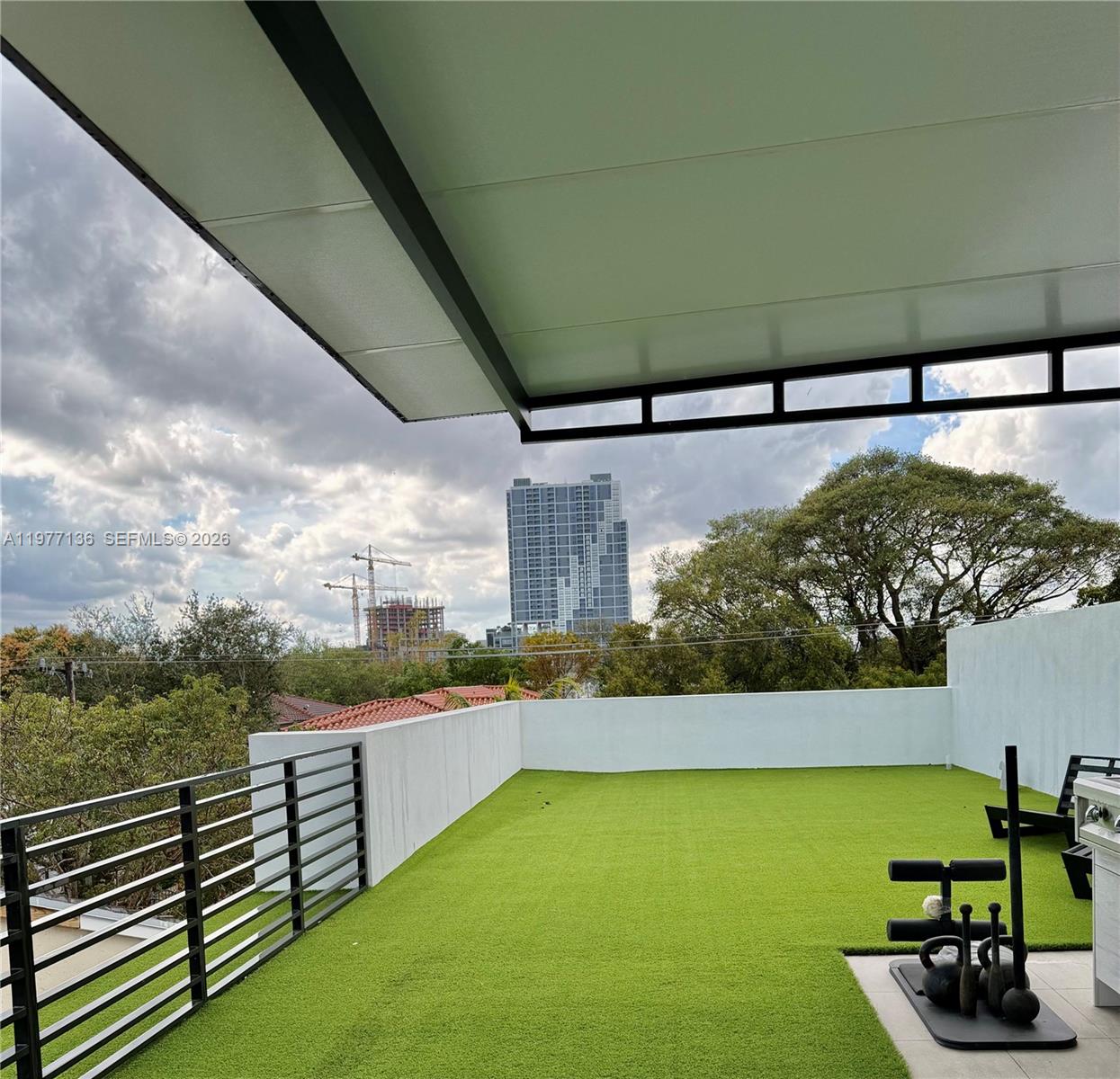 PALMHURST - Residential