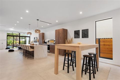 Tiny photo for 3047 Elizabeth St #3047, Miami, FL 33133 (MLS # A11977136)