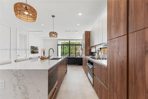 Tiny photo for 3047 Elizabeth St #3047, Miami, FL 33133 (MLS # A11977136)