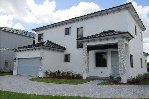 11998 SW 232nd St Miami FL 33170