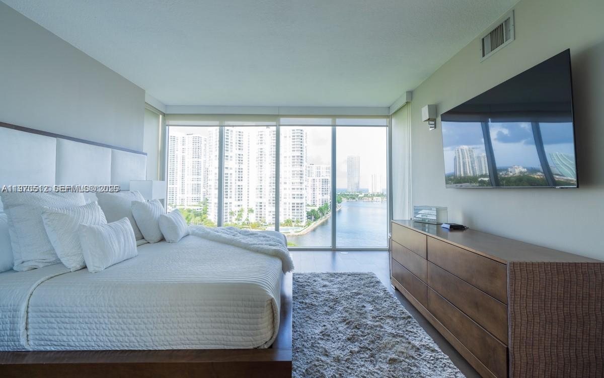 100 HIDDEN BAY CONDO - Residential Lease