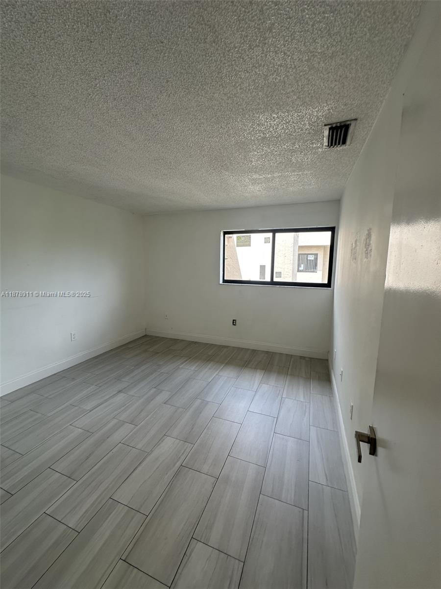 ROSE LAWN 2ND SEC - Residential Lease