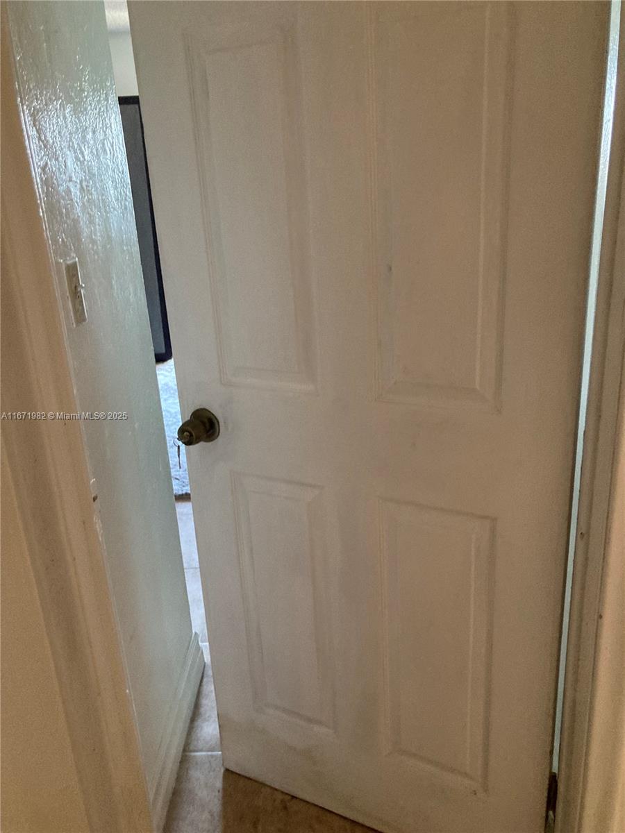 LAKES OF INVERRARY CONDO - Residential