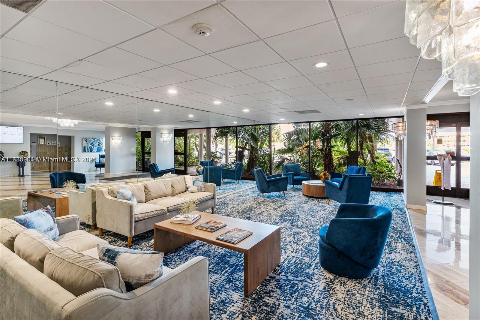HILLCREST EAST NO 25 COND - Residential