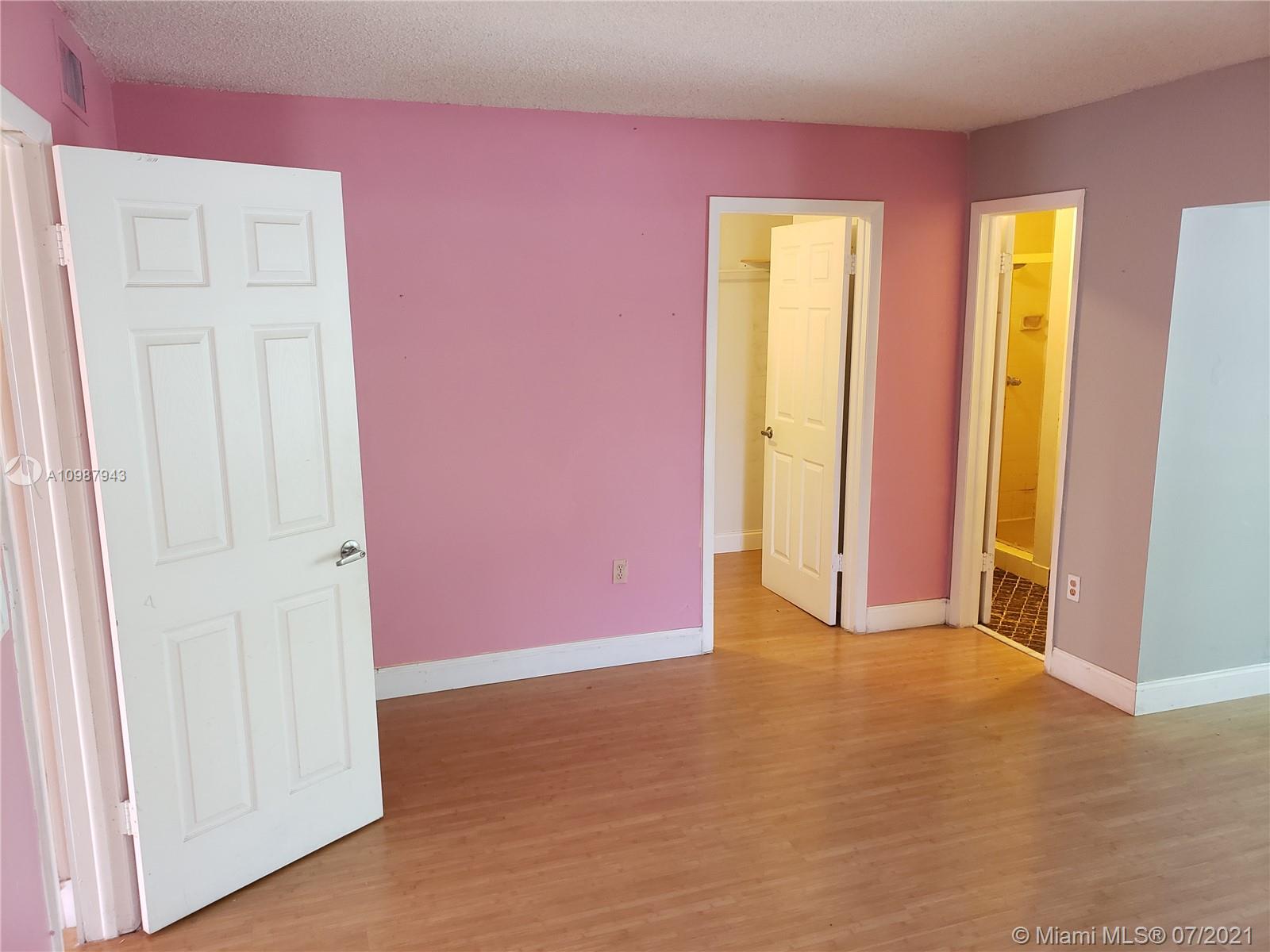 SPANISH VILLAS CONDO - Residential