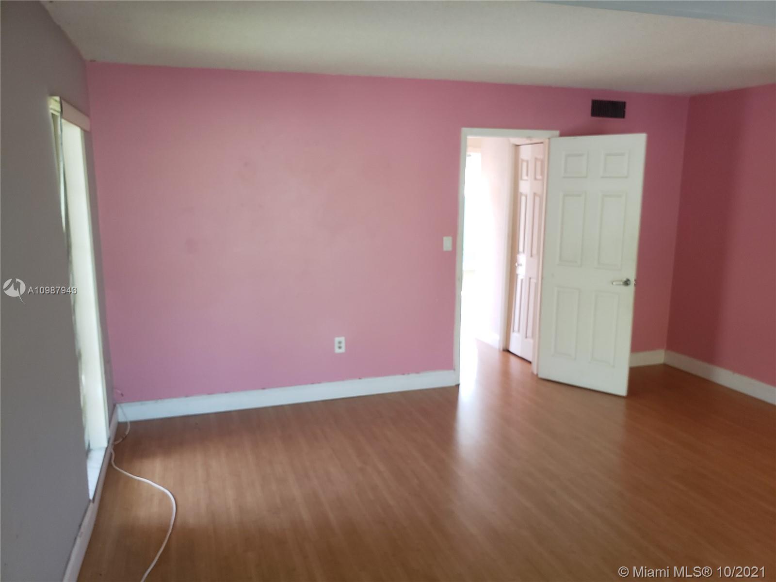 SPANISH VILLAS CONDO - Residential