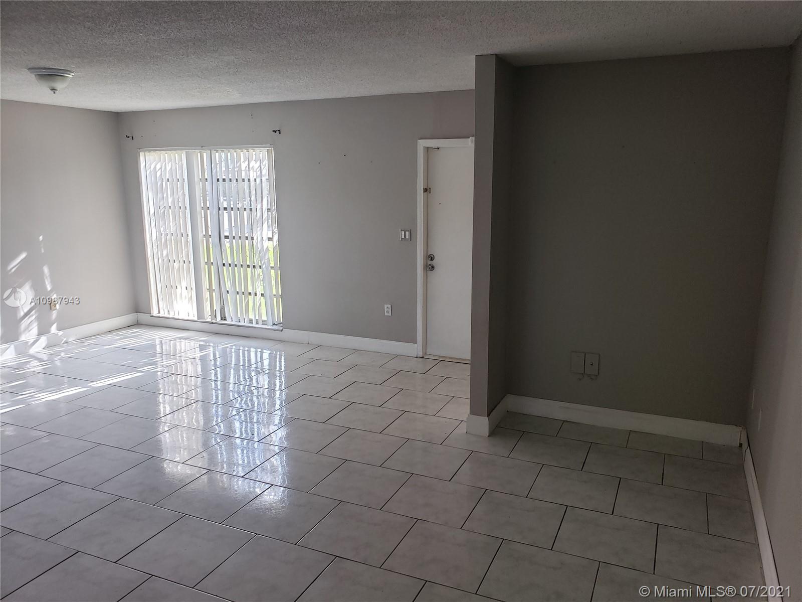 SPANISH VILLAS CONDO - Residential