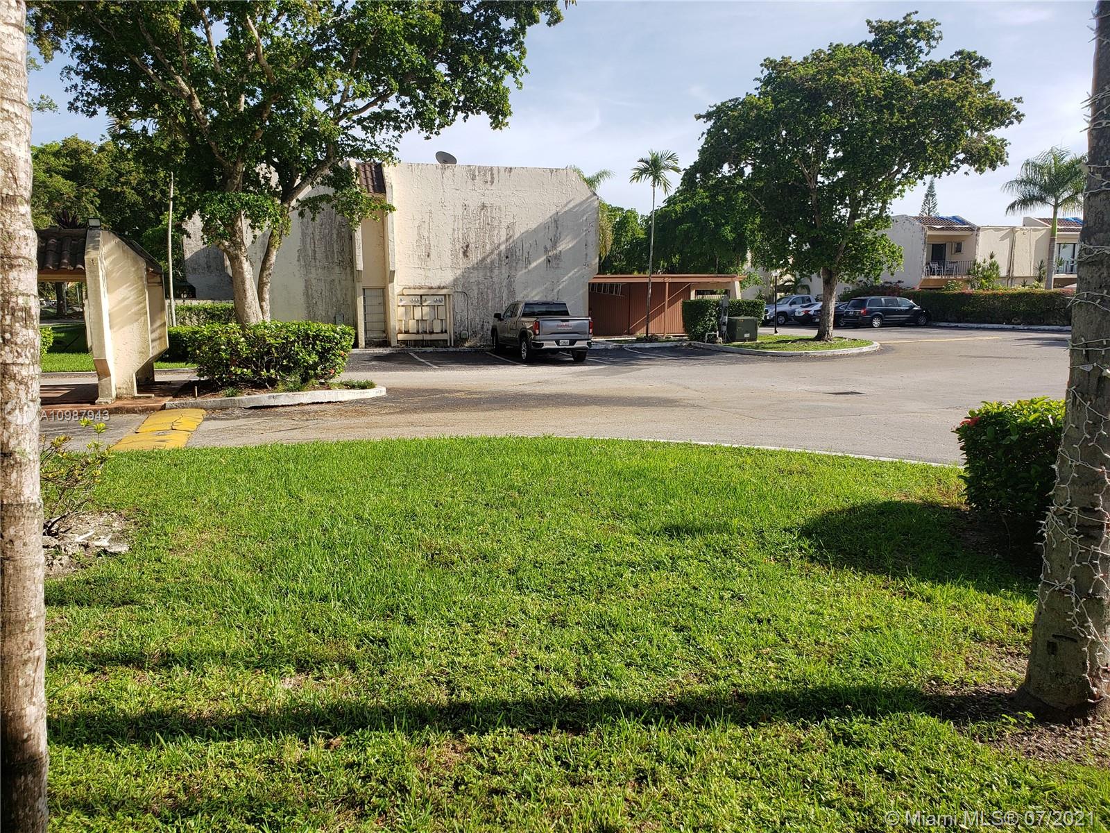 SPANISH VILLAS CONDO - Residential