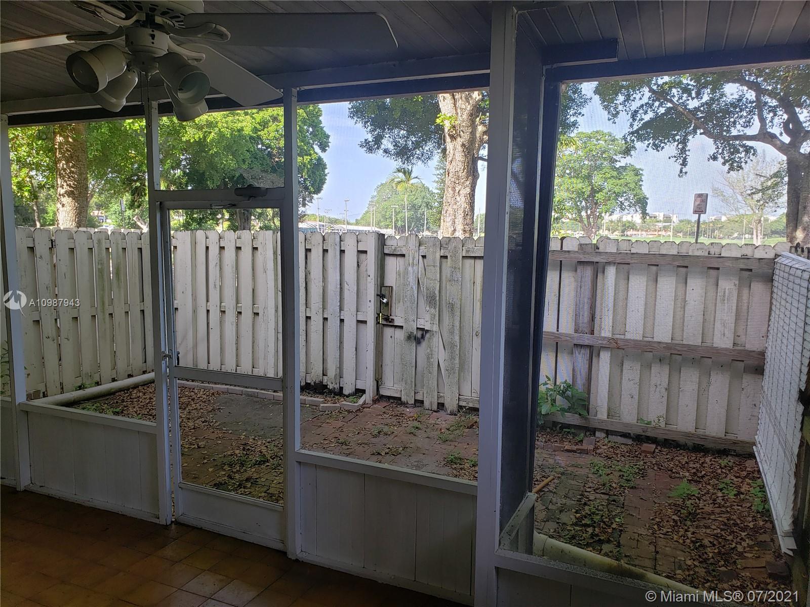 SPANISH VILLAS CONDO - Residential