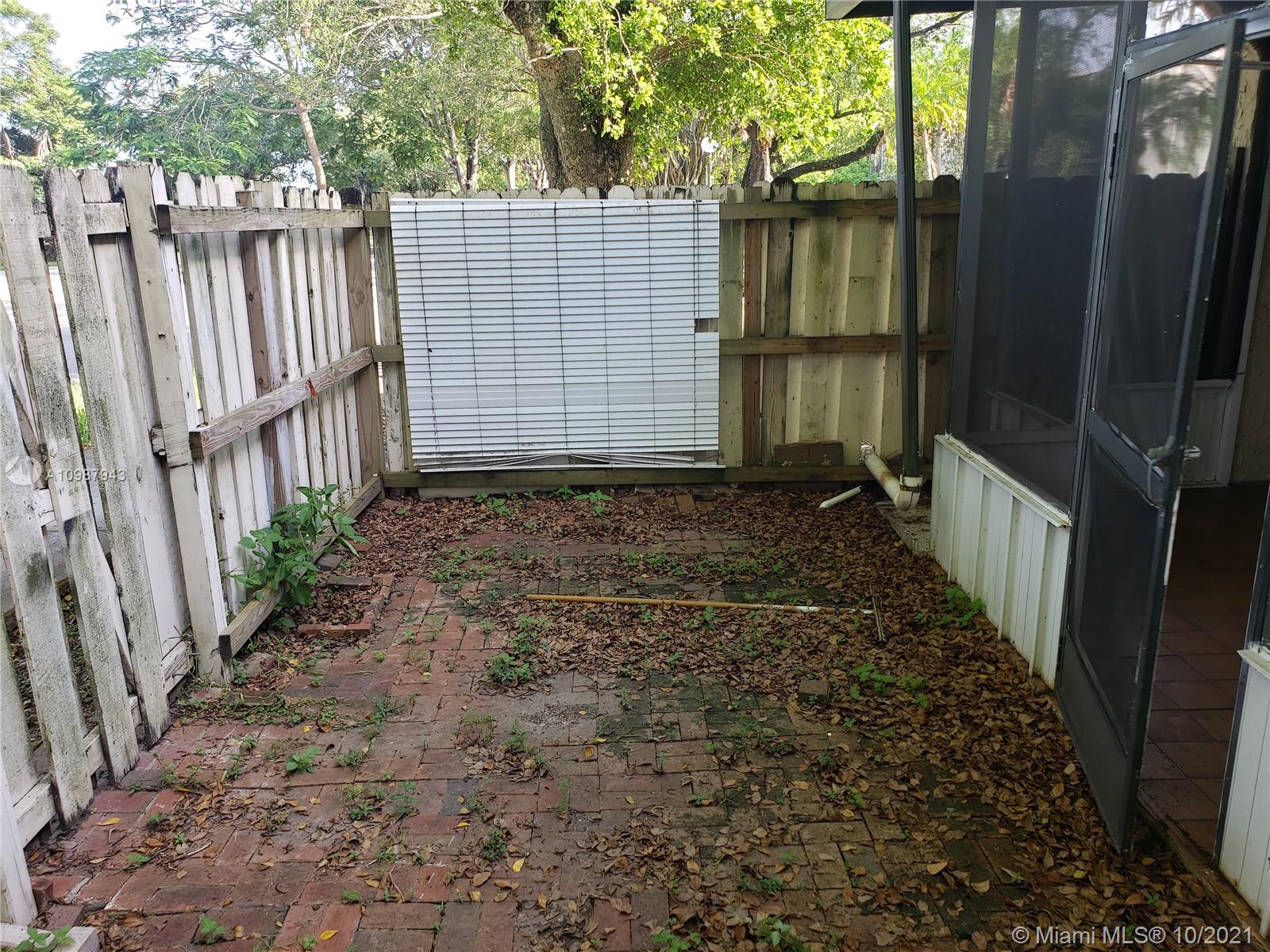 SPANISH VILLAS CONDO - Residential